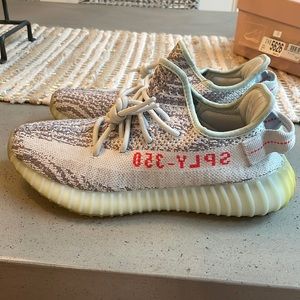 Adidas yeezy sneaker